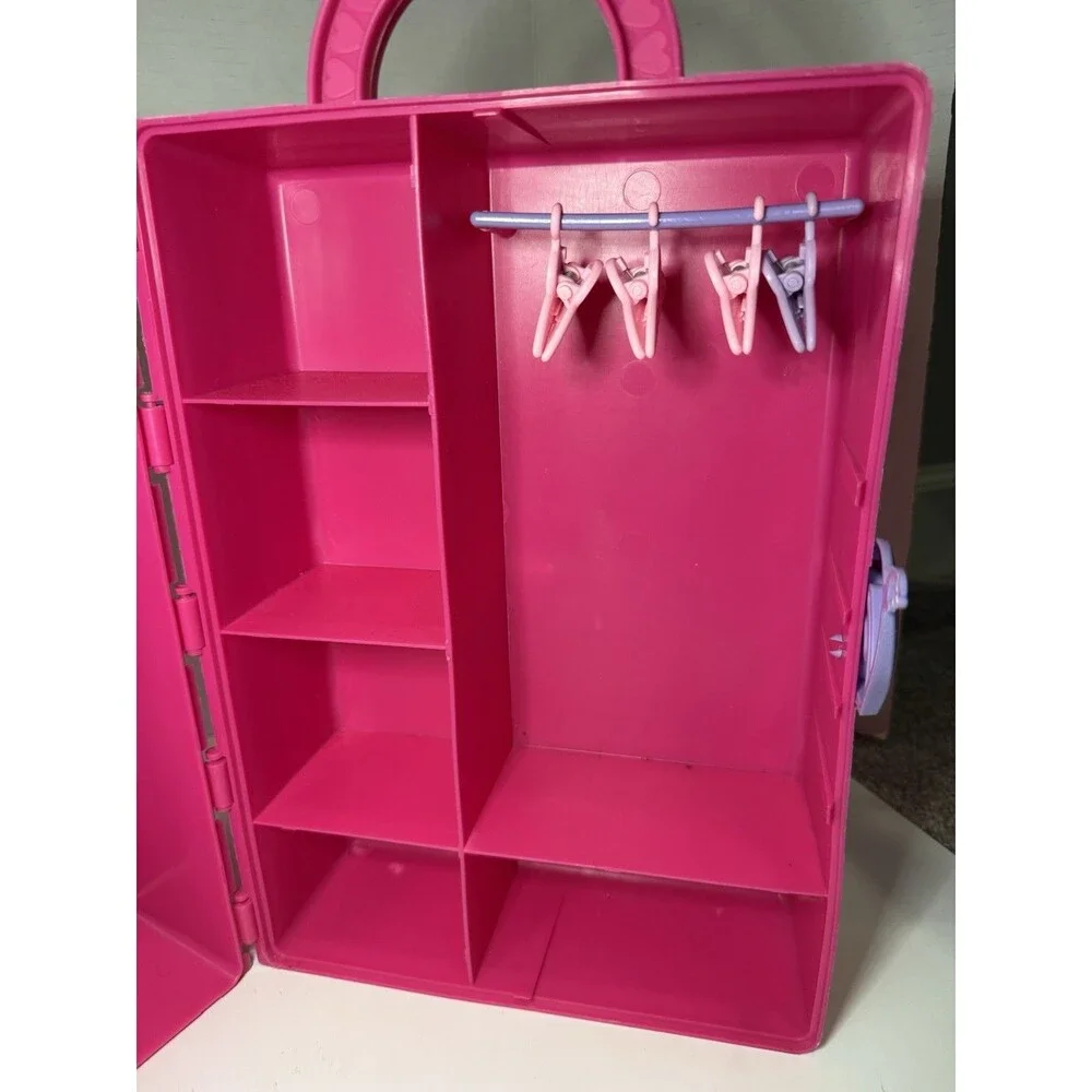 Vintage 1998 Barbie Fashion Doll Trunk Wardrobe Closet Carry Case Pink w/Hangers